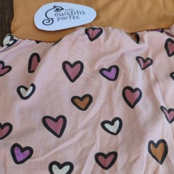 Pantalon évolutif cœur tout doux fond rose / camel